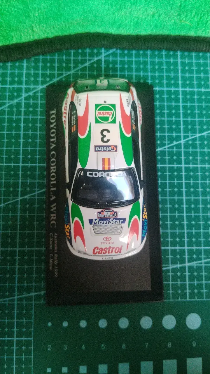 Modelo a escala Toyota Corolla WRC 1999 - 5