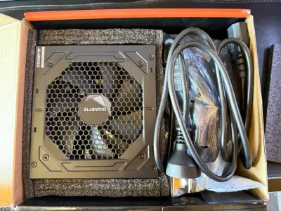 Gigabyte 750W Gold ATX 3.0 - 2 Semanas de Uso - miniatura 2