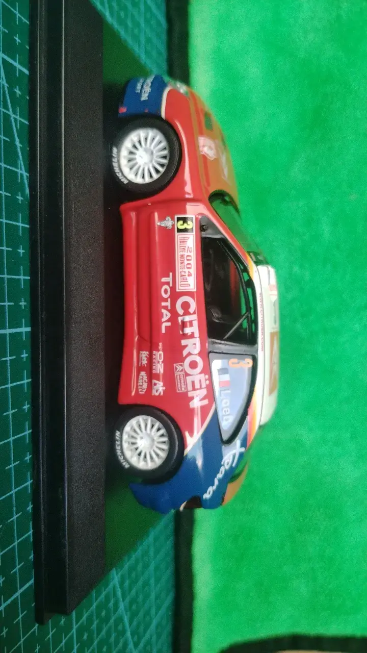 Modelo a escala Toyota Corolla WRC 1999 - 3