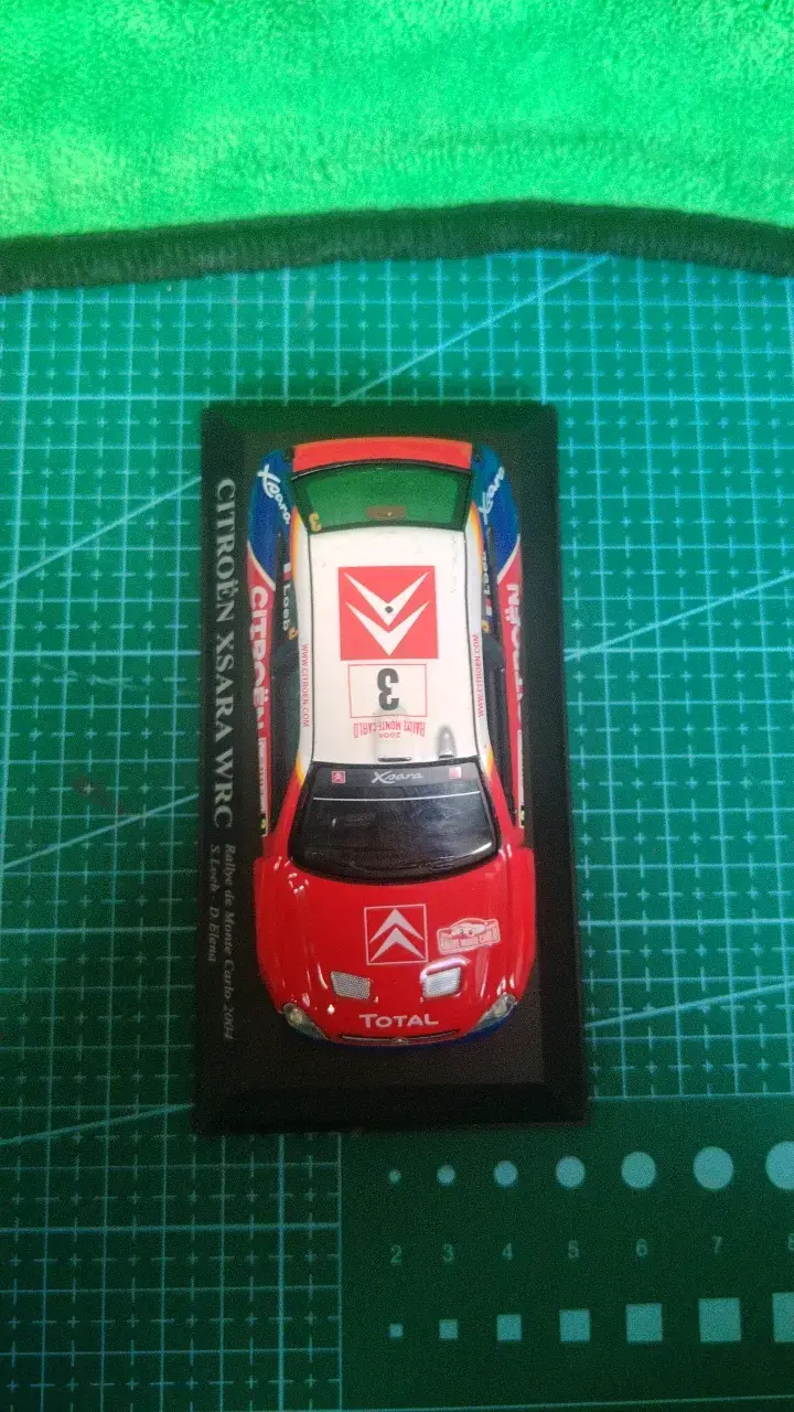 Modelo a escala Toyota Corolla WRC 1999 - 5
