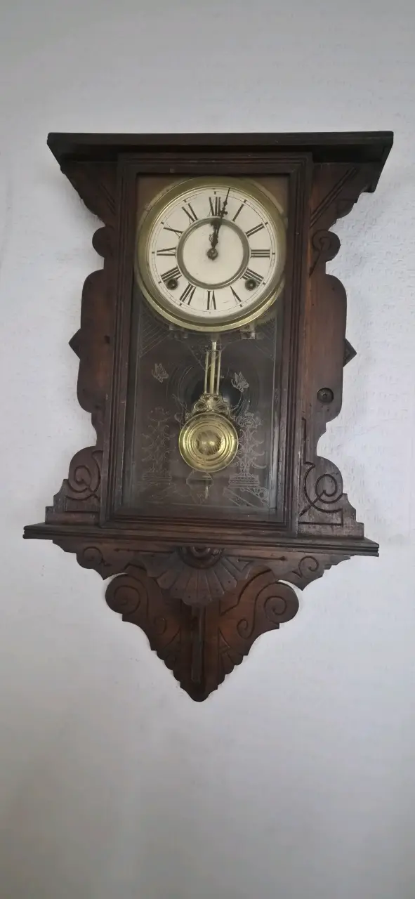 Reloj de pared antiguo de madera con péndulo - 1