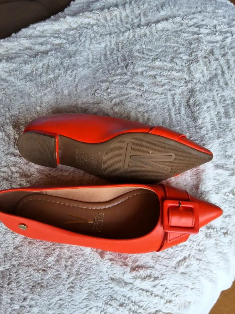 Zapatos planos naranjas con hebilla Vizzano - 4