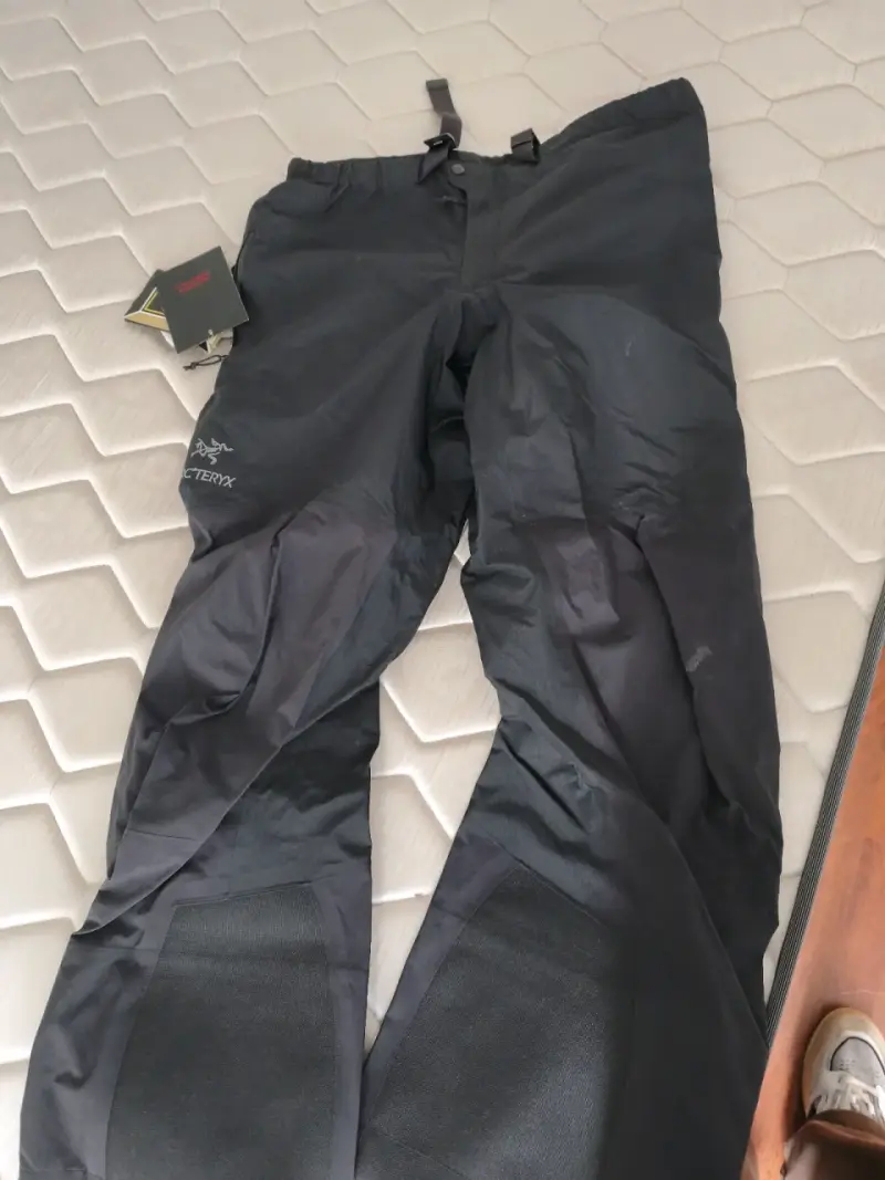 Pantalones impermeables Arc'teryx Gore-Tex para hombre - 4