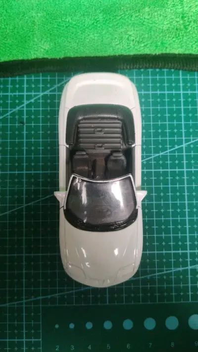 Modelo a escala Pontiac Firebird blanco - miniatura 5