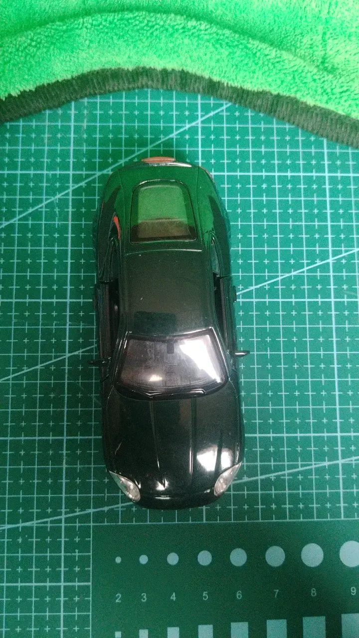 Modelo a escala Jaguar XK verde oscuro - 5