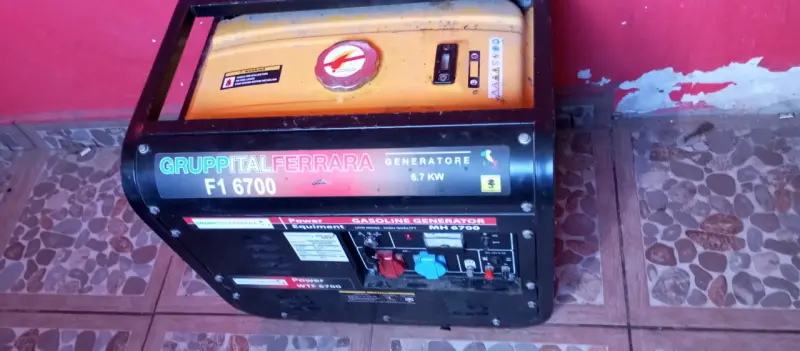 Generador a gasolina Gruppi Italia F1 6700 6.7KW - 1