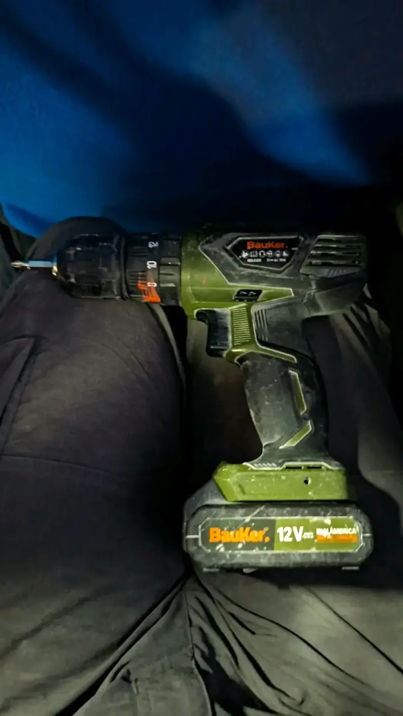 Taladro Inalámbrico Bauker 12V con Batería - 1