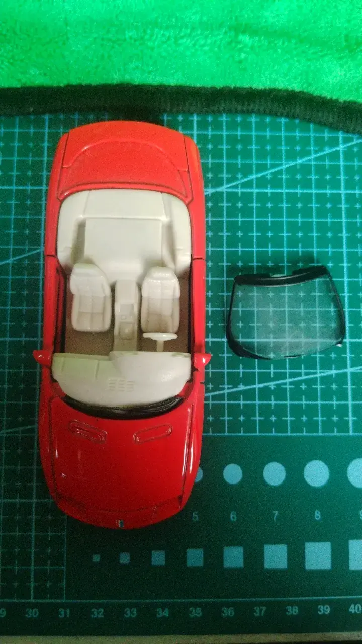 Auto de juguete convertible rojo - 5