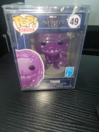 Figura Funko Pop Art Series Thor Infinity Saga - miniatura 1