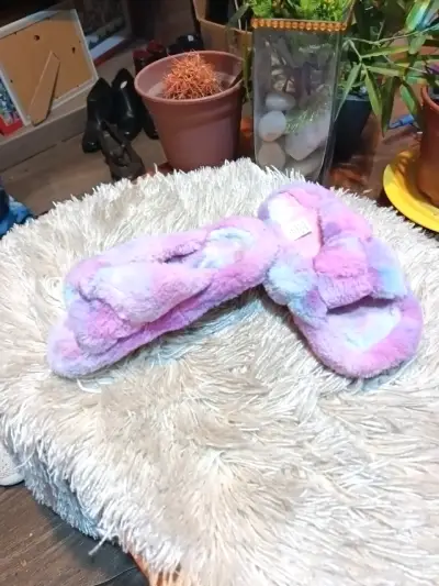 Pantuflas de felpa multicolor para mujer - miniatura 5