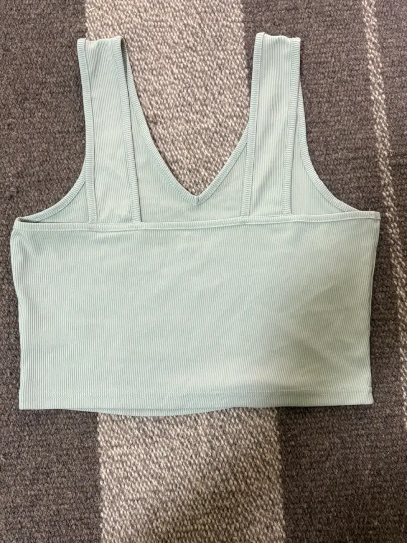Top corto verde menta sin mangas - 2