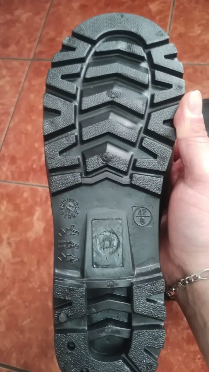 Botad de agua de seguridad BATA 42 - 4