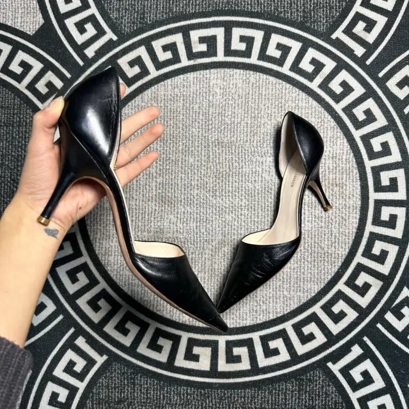 Tacones Negros Giorgio Armani Elegantes - 1