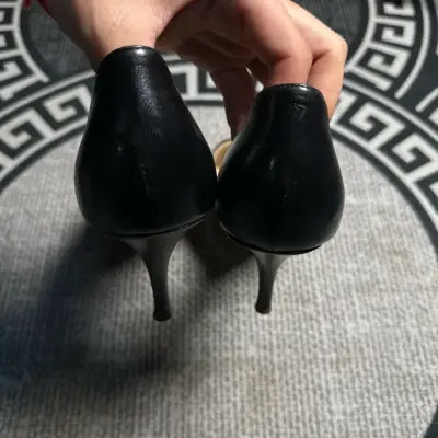 Tacones Negros Giorgio Armani Elegantes - miniatura 4