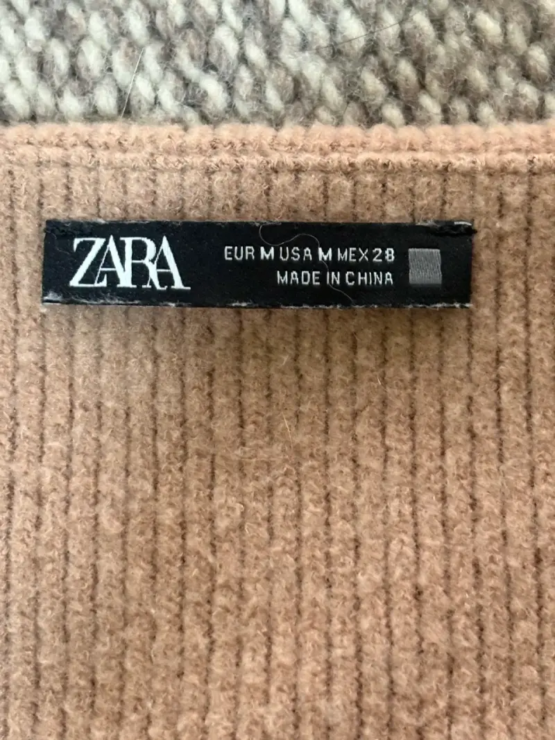 Suéter cruzado beige Zara para mujer - 2