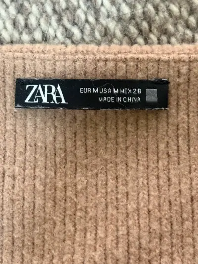 Suéter cruzado beige Zara para mujer - miniatura 2