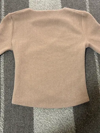 Suéter cruzado beige Zara para mujer - miniatura 3