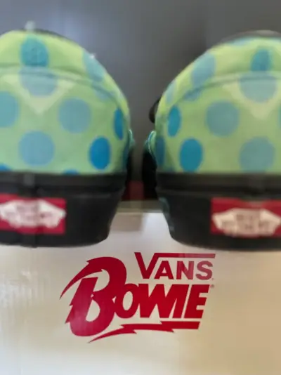 Zapatillas Vans Bowie edición especial con lunares - miniatura 3
