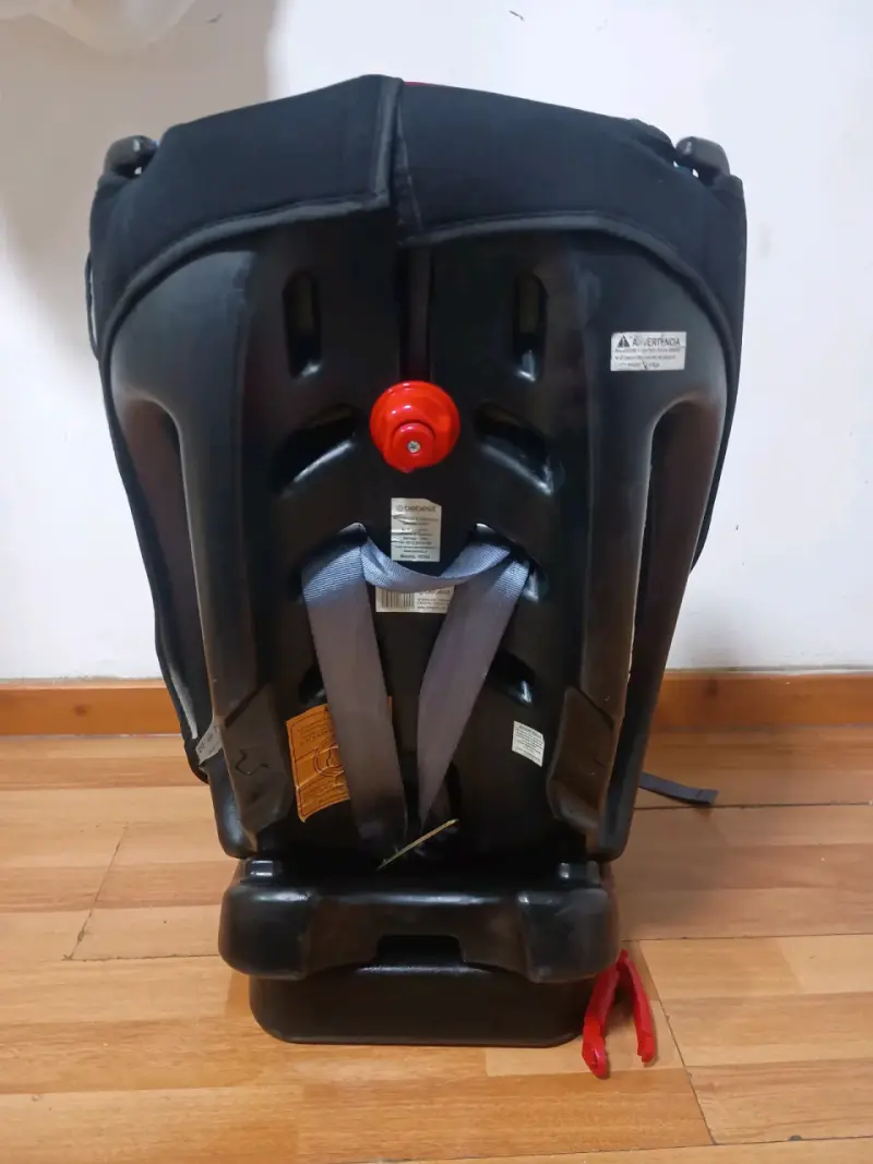 Silla de Auto Bebesit Roja y Negra - 3