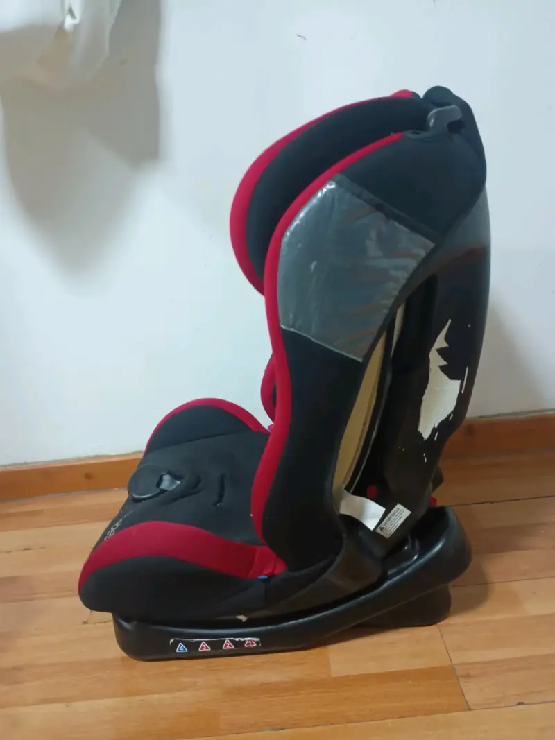 Silla de Auto Bebesit Roja y Negra - 4
