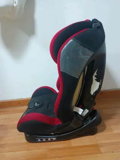 Silla de Auto Bebesit Roja y Negra - miniatura 4
