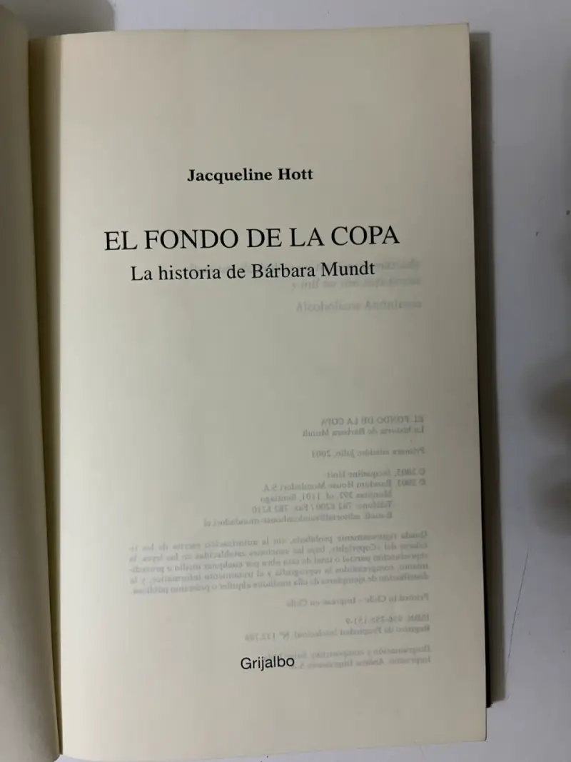 Libro 'El Fondo De La Copa' de Jacqueline Hott - 2