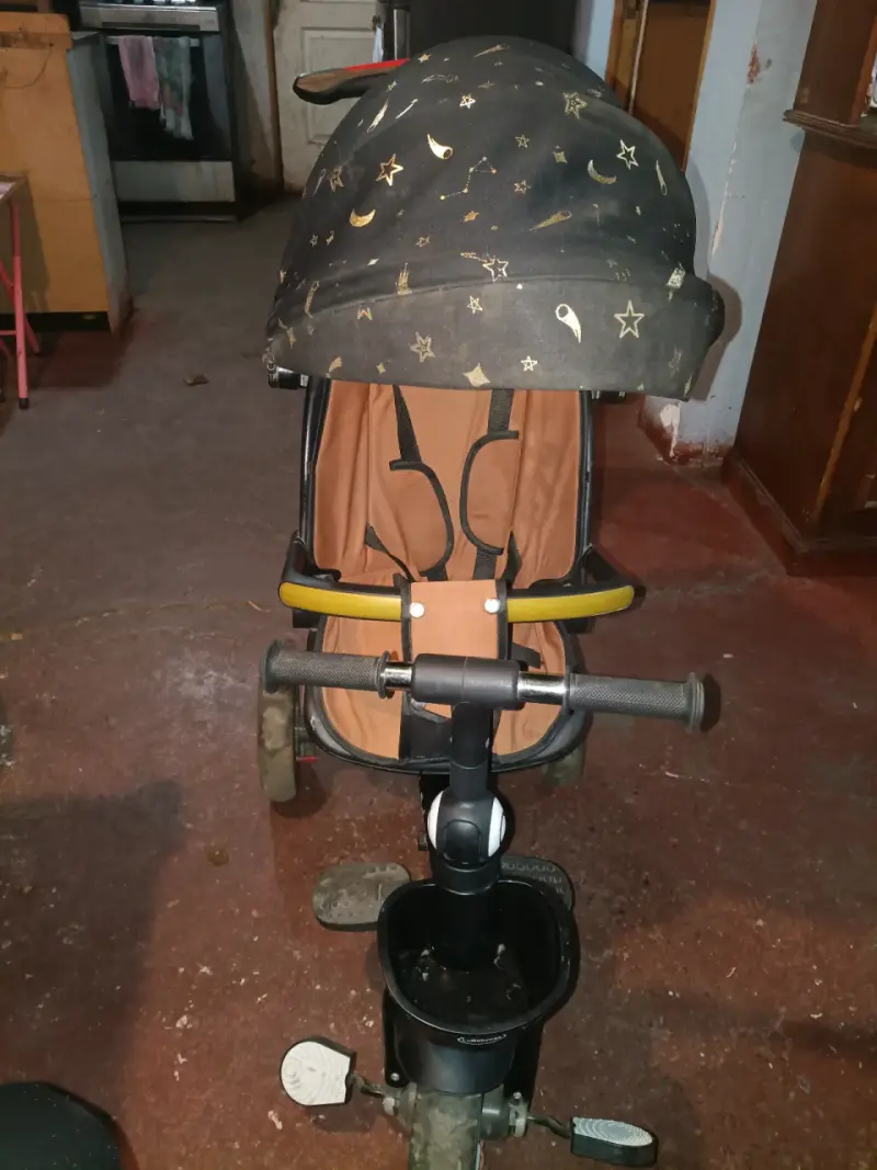 Triciclo para niños con toldo estrellado - 3