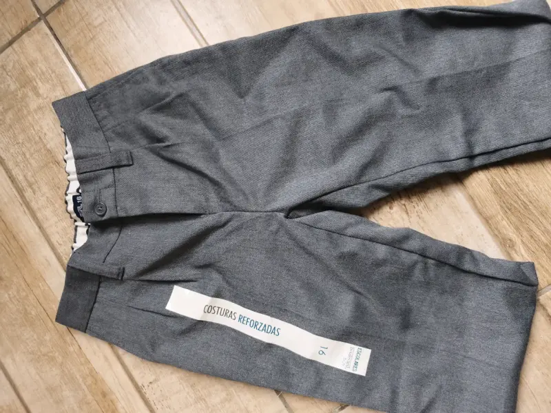 Pantalones escolares gris con costuras reforzadas - 2