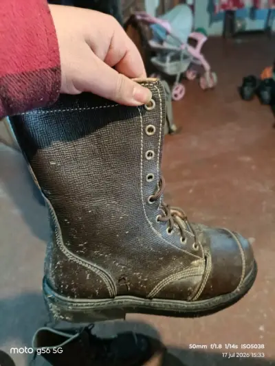 Botas con tapones removibles - miniatura 4