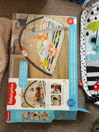 Gimnasio para bebé Fisher-Price 3 en 1 con juguetes colgantes - miniatura 3