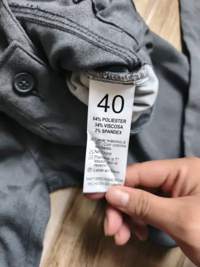 Pantalones escolar  grises de vestir talla 40 - miniatura 1