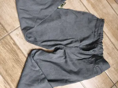 Pantalones escolar  grises de vestir talla 40 - miniatura 2