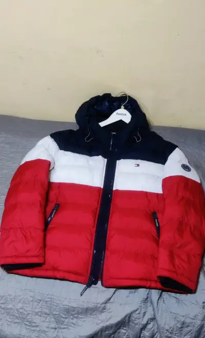 Chaqueta acolchada Tommy Hilfiger tricolor - miniatura 1