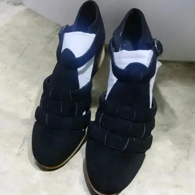 Zapatos negro con hebilla - miniatura 1