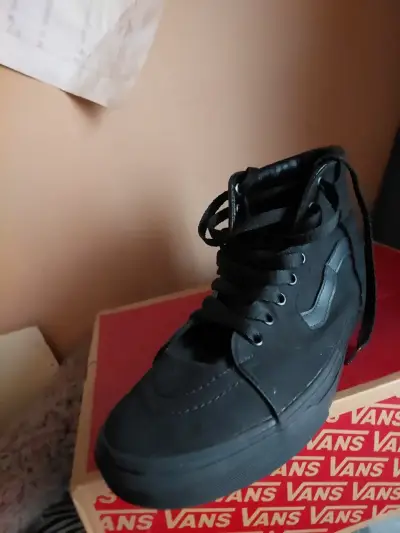 Zapatillas negras Vans de caña alta - miniatura 3
