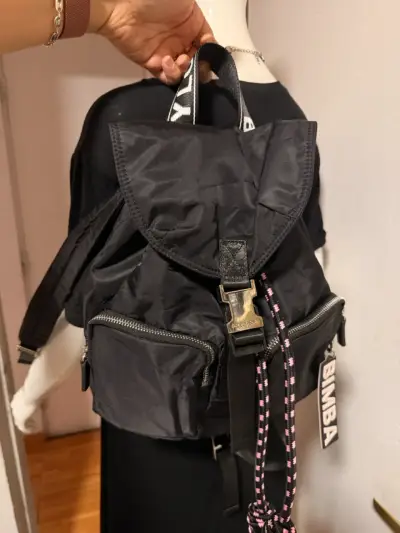 Mochila negra Bimba y Lola con detalles rosados - miniatura 2
