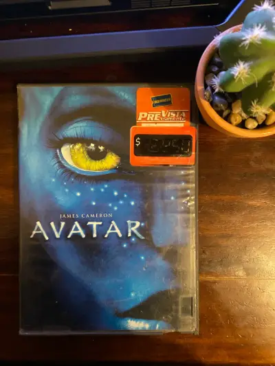 Película Avatar en DVD edición Blockbuster - miniatura 1