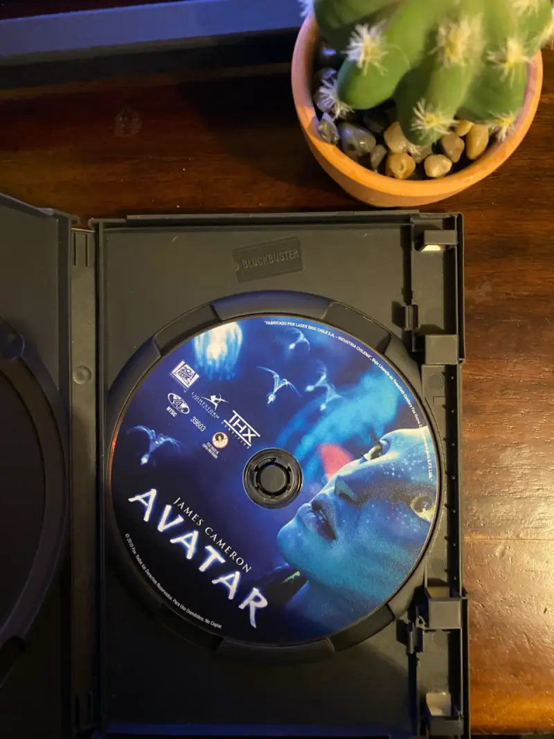 Película Avatar en DVD edición Blockbuster - 2