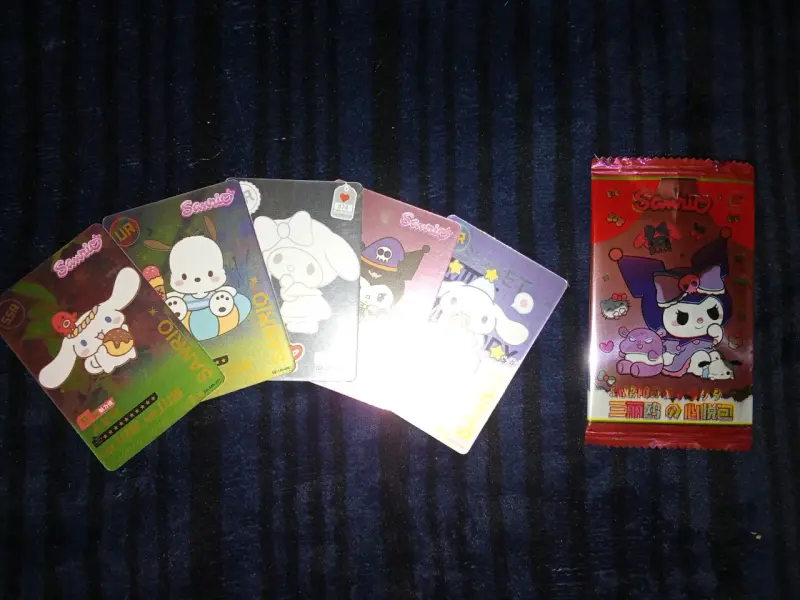 Sobres de cartas coleccionables Sanrio - 2
