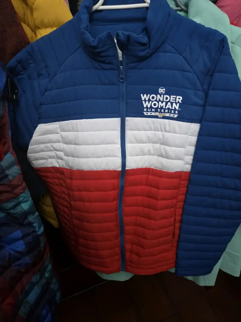 Chaqueta Wonder Woman Run Series tricolor