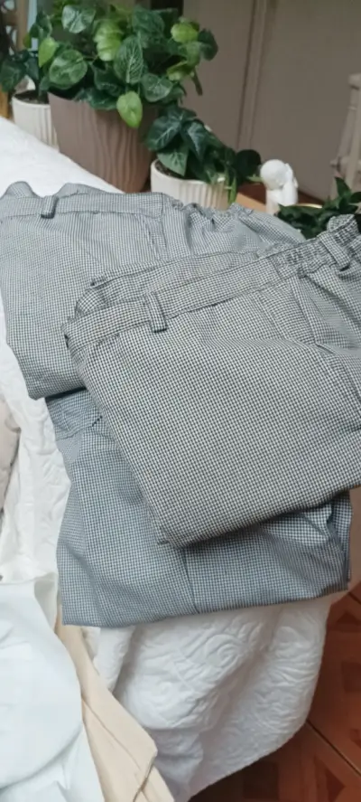 Conjunto de ropa de chef con gorro blanco - miniatura 4