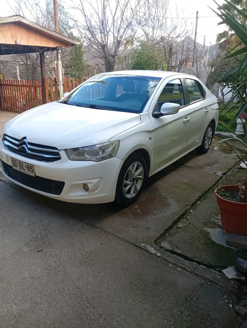 Citroën C-Elysée 2015 en buen estado - 7