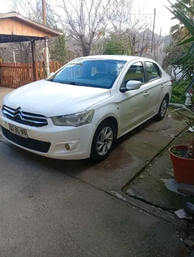 Citroën C-Elysée 2015 en buen estado - miniatura 7
