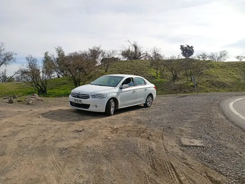 Citroën C-Elysée 2015 en buen estado - 9