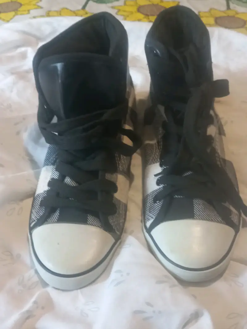 Zapatillas altas a cuadros blanco y negro - 2