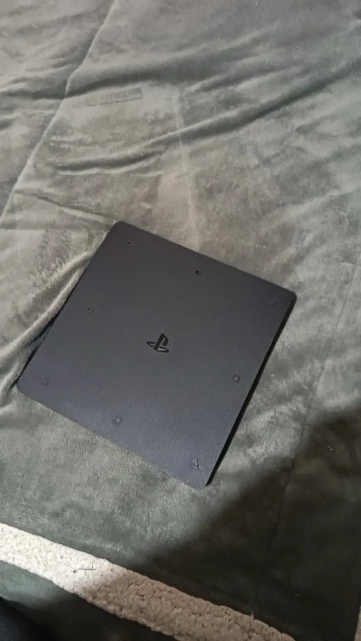 Consola PlayStation 4 Slim con Control (dañado) - 3