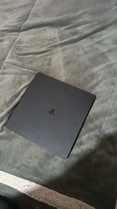 Consola PlayStation 4 Slim con Control (dañado) - miniatura 3
