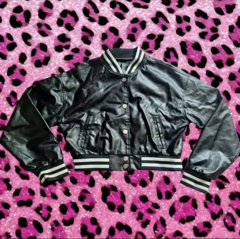 Chaqueta bomber de cuero sintético negra