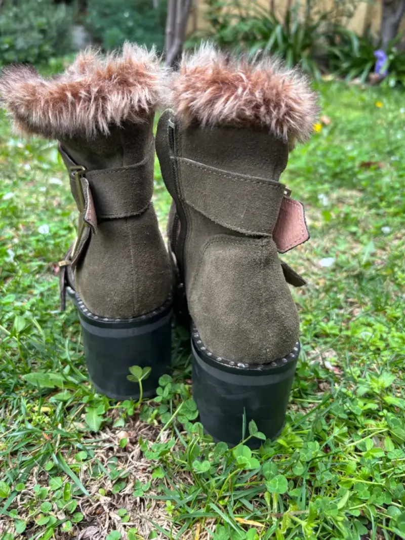 Botines de gamuza con hebillas y forro de piel sintética - 4