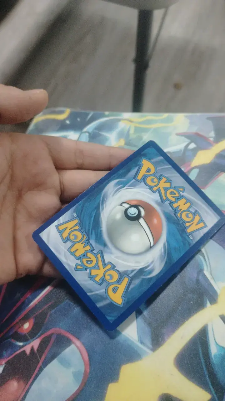 Carta Pokémon Greninja EX holográfica - 4